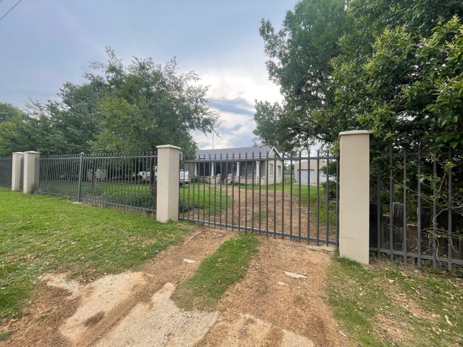 3 Bedroom Property for Sale in Senekal Free State